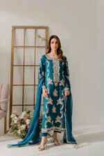 Vintage Winter Collection 2025 – Airjutt Dhanak Cross Stitch Embroidered 3PC Suit (Code: 4245)